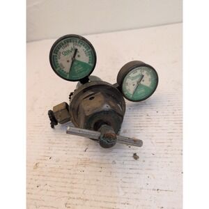 Linde/Oxweld/Union Carbide R-65 Oxygen Regulator w Dual Pressure Gauges